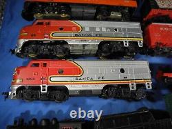 Huge Lot Of (36) Scale HO VTG Train Railroad Cars & (5) Engines and MORE