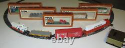 Huge Lot of Model Toy Trains & Accessories Tyco Locomotive Cars Caboose Tracks