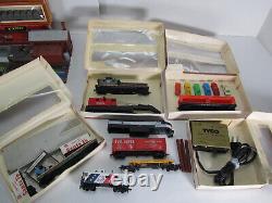 Huge Lot of Model Toy Trains & Accessories Tyco Locomotive Cars Caboose Tracks