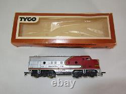 Huge Lot of Model Toy Trains & Accessories Tyco Locomotive Cars Caboose Tracks