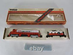 Huge Lot of Model Toy Trains & Accessories Tyco Locomotive Cars Caboose Tracks