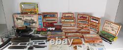 Huge Lot of Model Toy Trains & Accessories Tyco Locomotive Cars Caboose Tracks