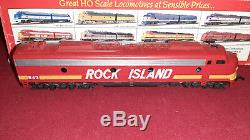 IHC Rivarossi Rock Island Train Set E-8 A-A Engine Pair & 6 Passenger Cars HO