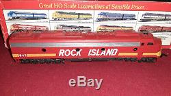 IHC Rivarossi Rock Island Train Set E-8 A-A Engine Pair & 6 Passenger Cars HO