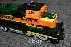 LEGO 10133 BNSF GP-38 Locomotive Trains Burlington Northern Santa Fe