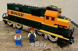 LEGO 10133 BNSF Locomotive Train Burlington Northern Santa Fe, 100% Complete