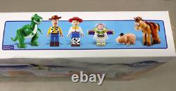 LEGO Toy Story 7597 Western Train Chase NEW! Locomotive Box Car Caboose Disney