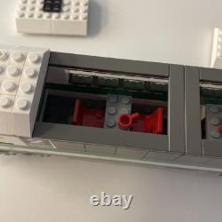 LEGO World City High Speed Train (4511) 2003 Locomotive & Passenger Car only