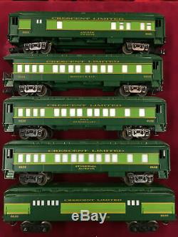 LIONEL 8702 Southern Crescent Steam Locomotive 5 Car Passenger O Gauge Train Set