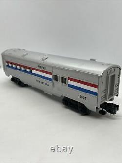 LIONEL AMTRAK TRAIN SET ENGINE #8936 With 3 PASSENGER CARS & 23 RAILWAY VINTAGE