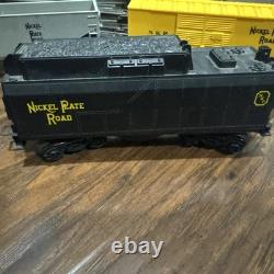 LIONEL Nickel Plate Road Train 8617 Steam Locomotive & Cars + Track And Control