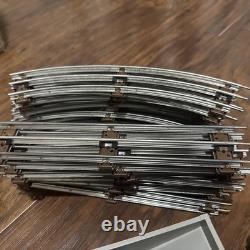 LIONEL Nickel Plate Road Train 8617 Steam Locomotive & Cars + Track And Control
