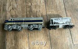 LIONEL TRAINS Locomotive #11051 and UNION PACIFIC Car #UP65868 preowned no box