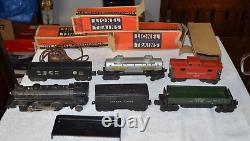 LOT- c1940s LIONEL TRAIN SET- 1654 Locomotive + Tender Plus Cars Nice