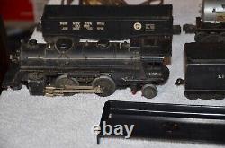 LOT- c1940s LIONEL TRAIN SET- 1654 Locomotive + Tender Plus Cars Nice