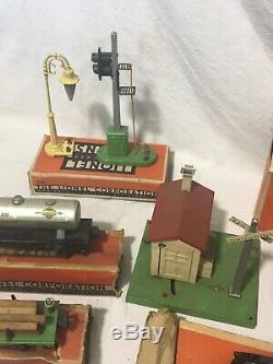 Large Vintage Metal Lionel Train Cars Lot With Tracks & Accessories