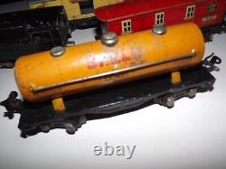 Lionel 027 1688e Engine Train 1940's Set BoxCar, Caboose, Shell Tanker & Coal Car