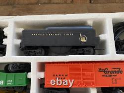 Lionel 027 scale train set, The Chief Santa Fe, 6 cars + 8604 Locomotive