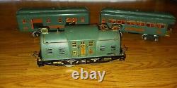 Lionel 10 Standard Gauge Engine And 2 Cars 332,341 1930s Works Metal Prewar