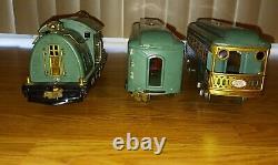 Lionel 10 Standard Gauge Engine And 2 Cars 332,341 1930s Works Metal Prewar