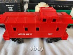 Lionel 1130 O Gauge 2-4-2 Steam Locomotive withTender & Misc Train Cars
