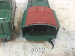 Lionel 28617 Berkshire Steam Engine Set 4 freight Cars