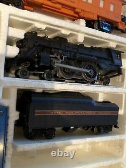 Lionel 6-1387 027 Gauge Electronic Milwaukee Special Passenger Train Set