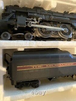 Lionel 6-1387 027 Gauge Electronic Milwaukee Special Passenger Train Set