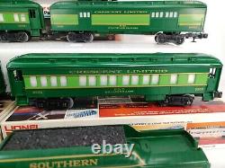 Lionel 8702 Southern Crescent Steam Locomotive 5 Car Passenger O Gauge Train Set