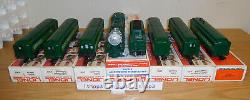 Lionel 8702 Southern Crescent Steam Locomotive 6 Car Passenger O Gauge Train Set
