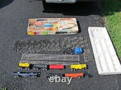 Lionel Chesapeake Flyer Train Set O27 Gauge, Smoke, Etc, Extra Track, FAST SHIP