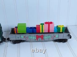 Lionel Disney Mickeys Christmas Express Train 6-31946 Locomotive Tender + 5 cars