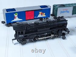 Lionel Disney Mickeys Christmas Express Train 6-31946 Locomotive Tender + 5 cars