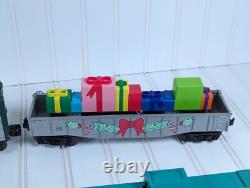 Lionel Disney Mickeys Christmas Express Train 6-31946 Locomotive Tender + 5 cars