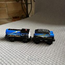 Lionel Great Railway Adventures Rolling Thunder Train Tender & Tunnel