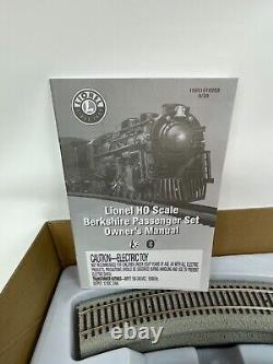 Lionel HO Scale LionChief Army Hospital Passenger Stream Train Set 1951030 AS IS