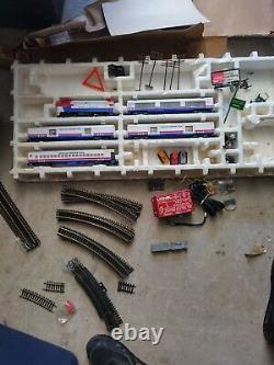 Lionel Ho Scale American Freedom Train Set With 5 Cars and BOX Power Tracks as is