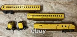 Lionel Lines 752W Locomotive Union Pacific With 2 Cars 753/754 Pre War Used
