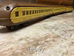 Lionel Lines 752W Locomotive Union Pacific With 2 Cars 753/754 Pre War Used