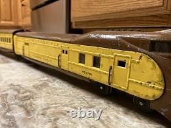 Lionel Lines 752W Locomotive Union Pacific With 2 Cars 753/754 Pre War Used