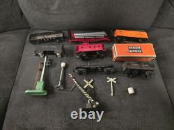 Lionel Locomotive Freight Car Train Misc
