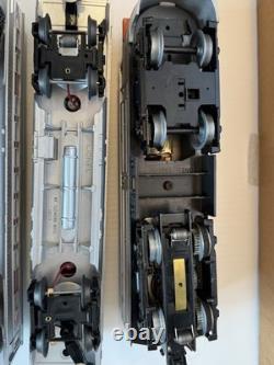 Lionel MPC Amtrak Lake Shore Limited Engine & Passenger Train Car In Box