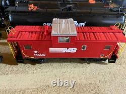 Lionel Norfolk Southern Dash 9 Tank Train Set + Dummy + 3 extra tank cars