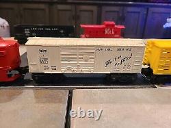 Lionel O Gauge Minneapolis & St. Louis Train. Engine, B Unit, And 5 Cars