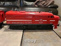 Lionel O Gauge Minneapolis & St. Louis Train. Engine, B Unit, And 5 Cars