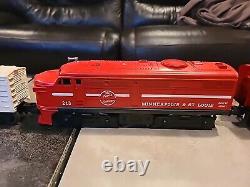 Lionel O Gauge Minneapolis & St. Louis Train. Engine, B Unit, And 5 Cars