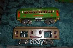 Lionel Pre War Train Set 318e, 309 Car, 310 Car, 312 Car Untested For Parts