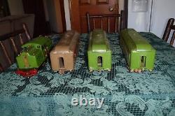 Lionel Pre War Train Set 318e, 309 Car, 310 Car, 312 Car Untested For Parts