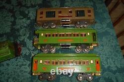 Lionel Pre War Train Set 318e, 309 Car, 310 Car, 312 Car Untested For Parts