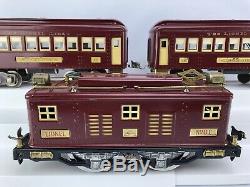 Lionel Prewar Super Motor Standard Gauge Train, Locomotive N0.8e, 337, 338 Cars